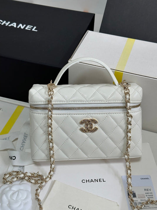 CHANEL 25P Vanity Case 19.5cm White Calfskin Heart Rhinestone 243604