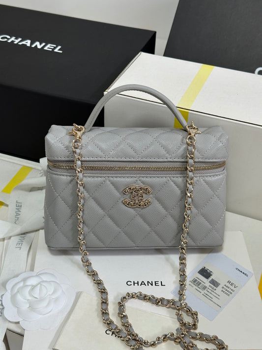 CHANEL 25P Vanity Case 19.5cm Light Gray Calfskin Heart Rhinestone 243610