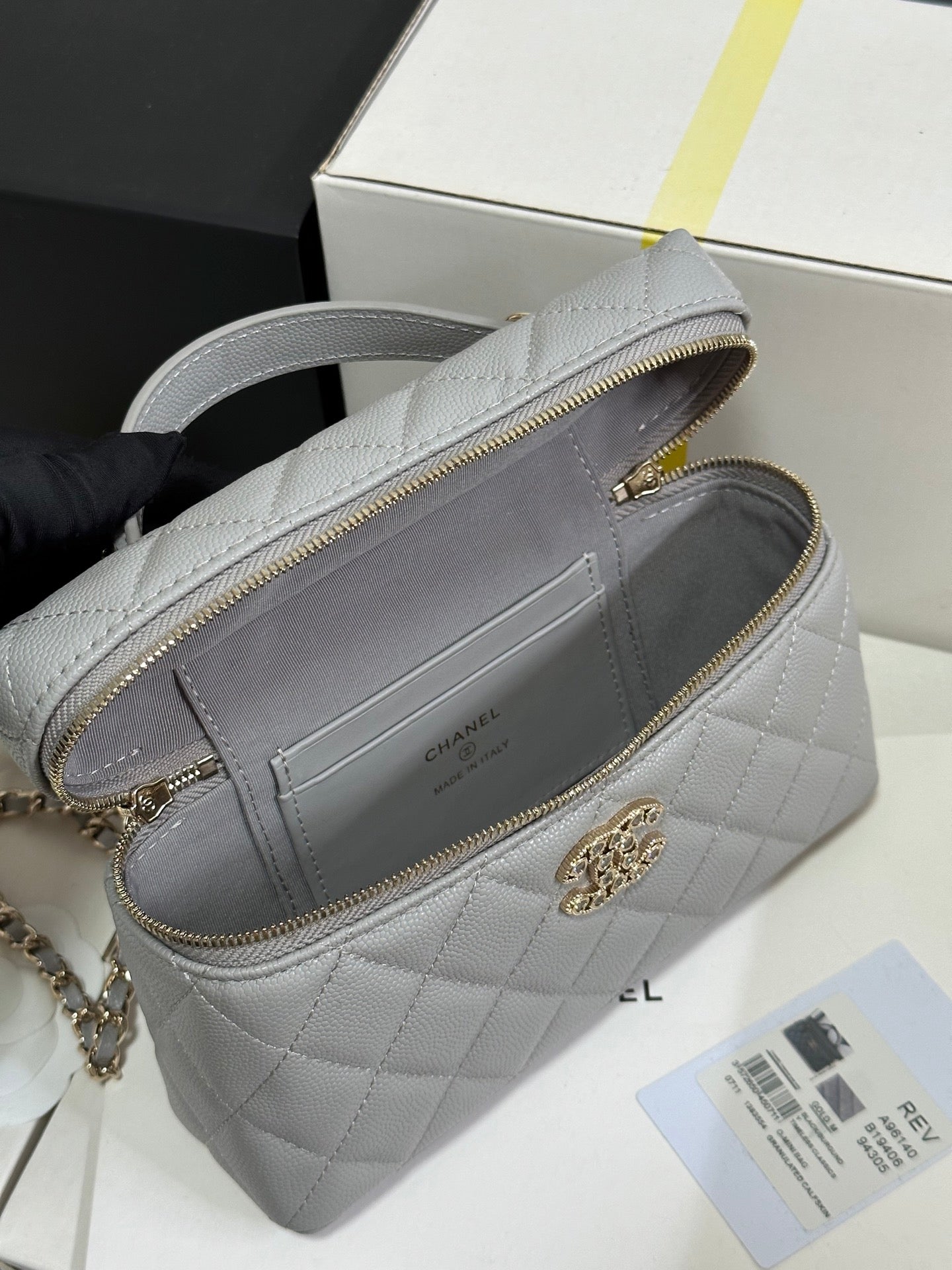 CHANEL 25P Vanity Case 19.5cm Light Gray Calfskin Heart Rhinestone 243610