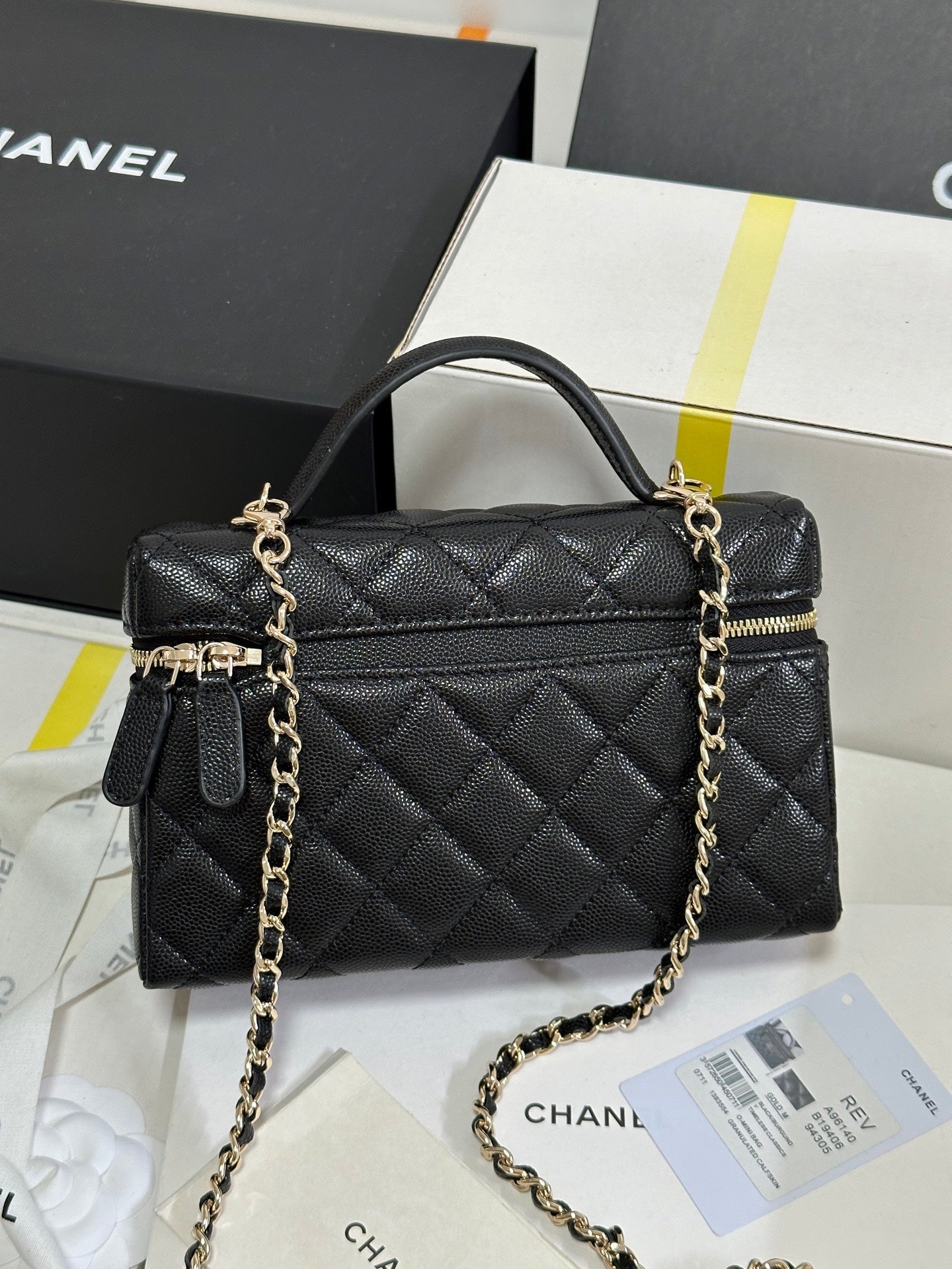 CHANEL 25P Vanity Case 19.5cm Black Calfskin Heart Rhinestone 243613