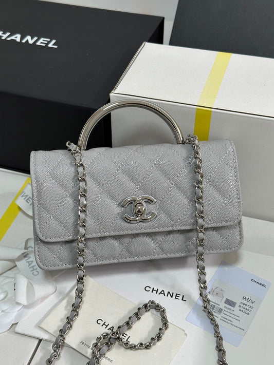 CHANEL 25P Wallet Woc Handle 17cm Light Gray Leather Silver Hardware 243436