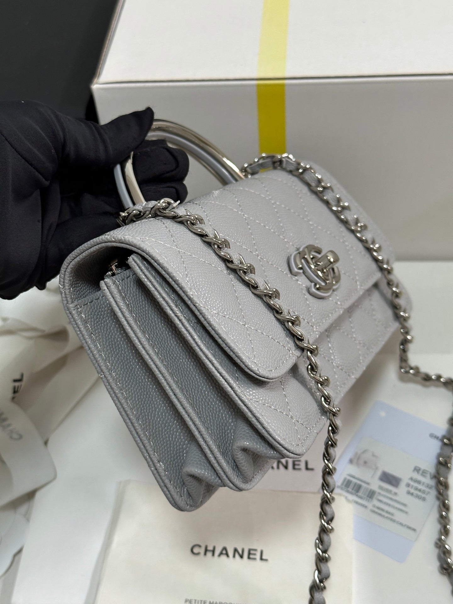 CHANEL 25P Wallet Woc Handle 17cm Light Gray Leather Silver Hardware 243436