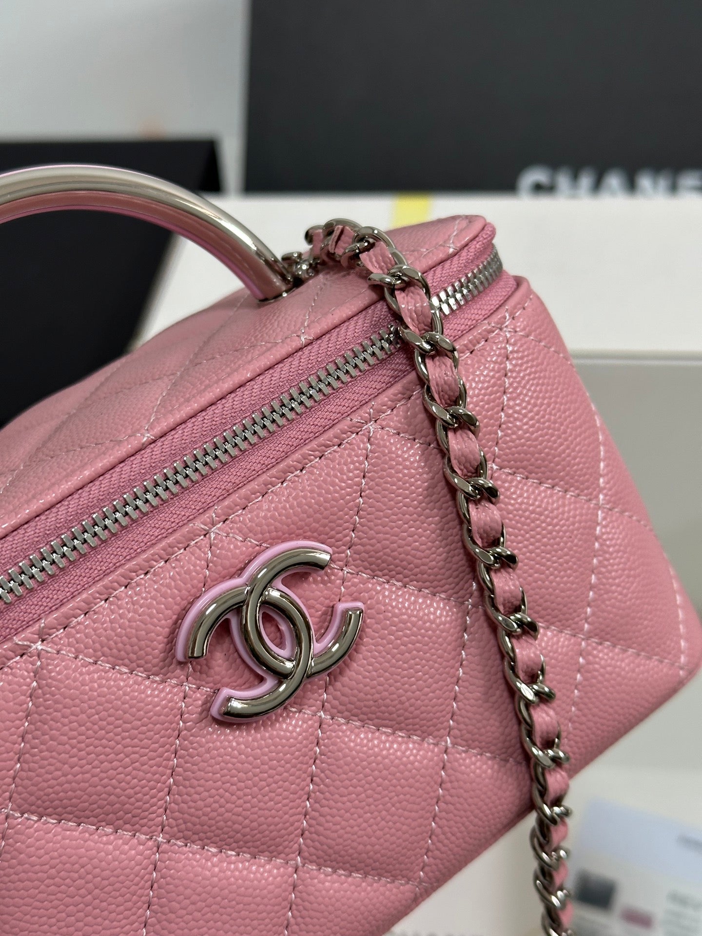CHANEL 25P Vanity Case 17cm Pink Pastel Leather Silver Hardware 243463