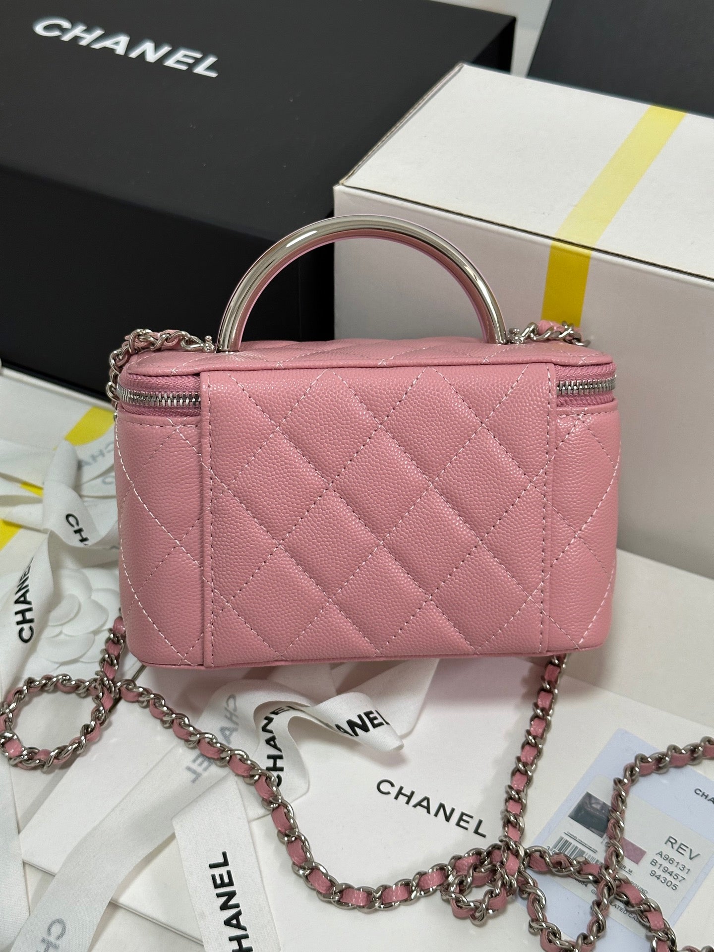 CHANEL 25P Vanity Case 17cm Pink Pastel Leather Silver Hardware 243463
