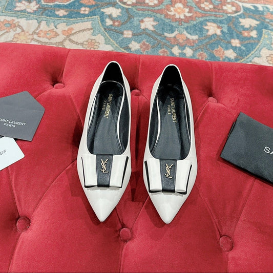 Saint Laurent CASSANDRA BALLET FLAT IN WHITE MIX BLACK SMOOTH LAMBSKIN