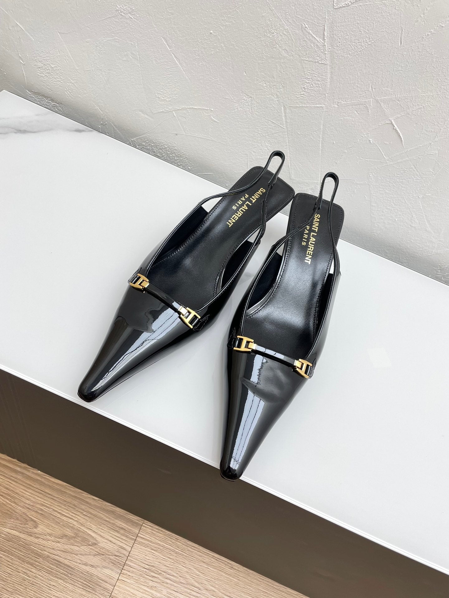 Saint Laurent CARINE SLINGBACK PUMPS 45 IN PATENT BLACK LEATHER