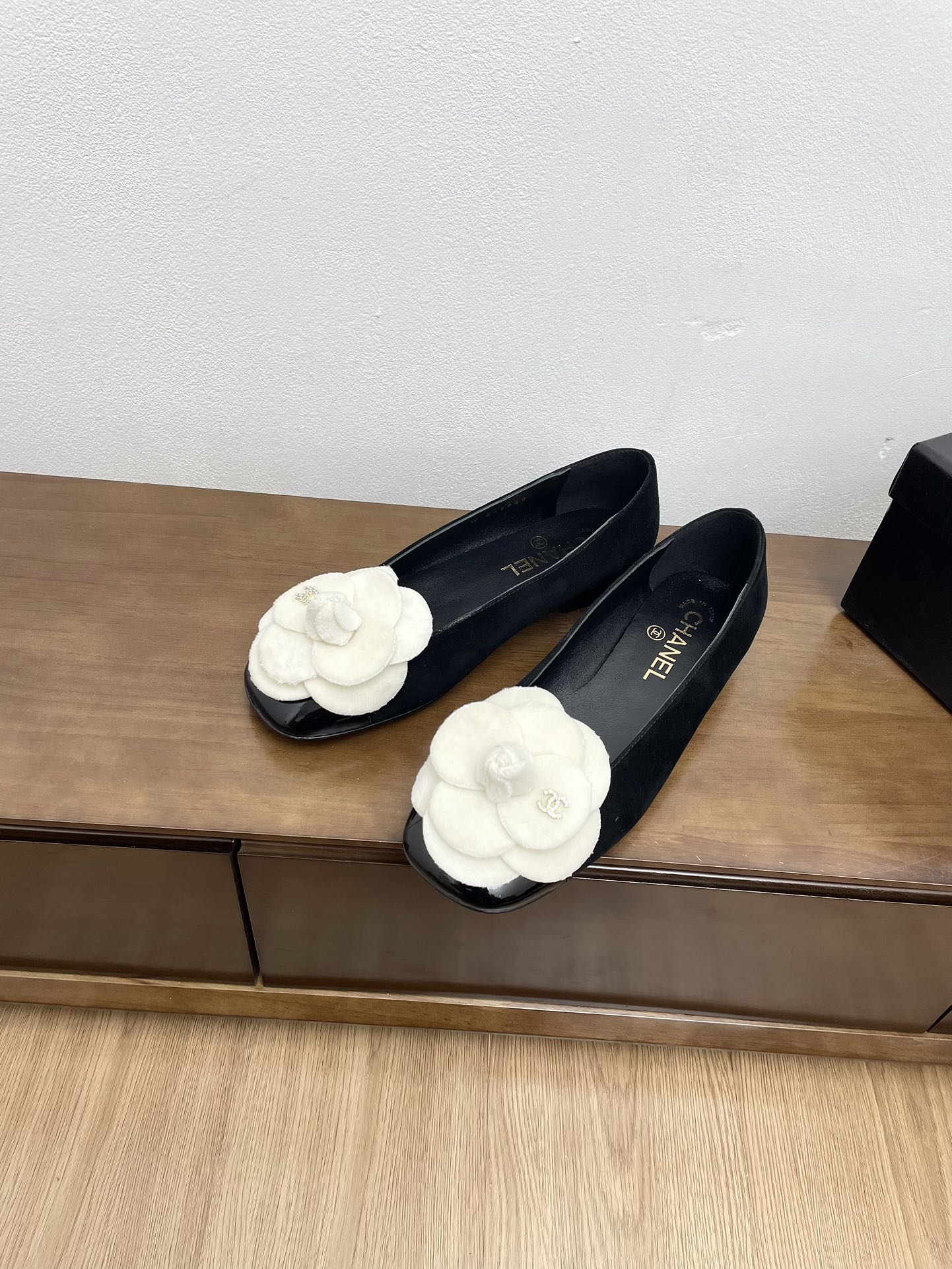 CHANEL Ballet Flats Black With Camellia White Suede