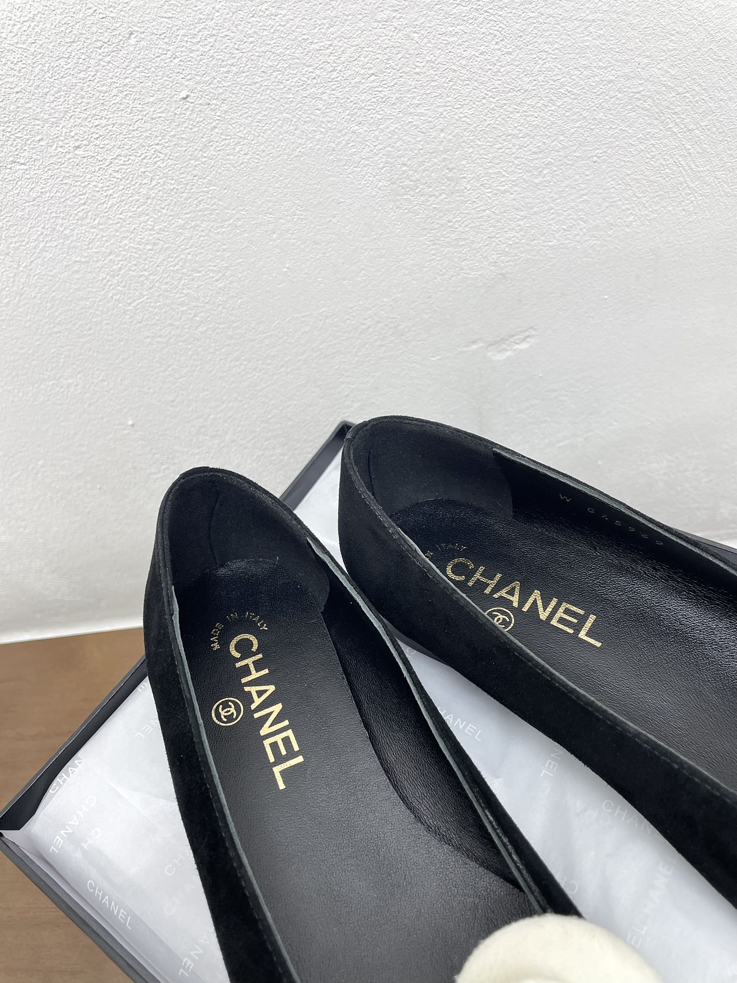 CHANEL Ballet Flats Black With Camellia White Suede