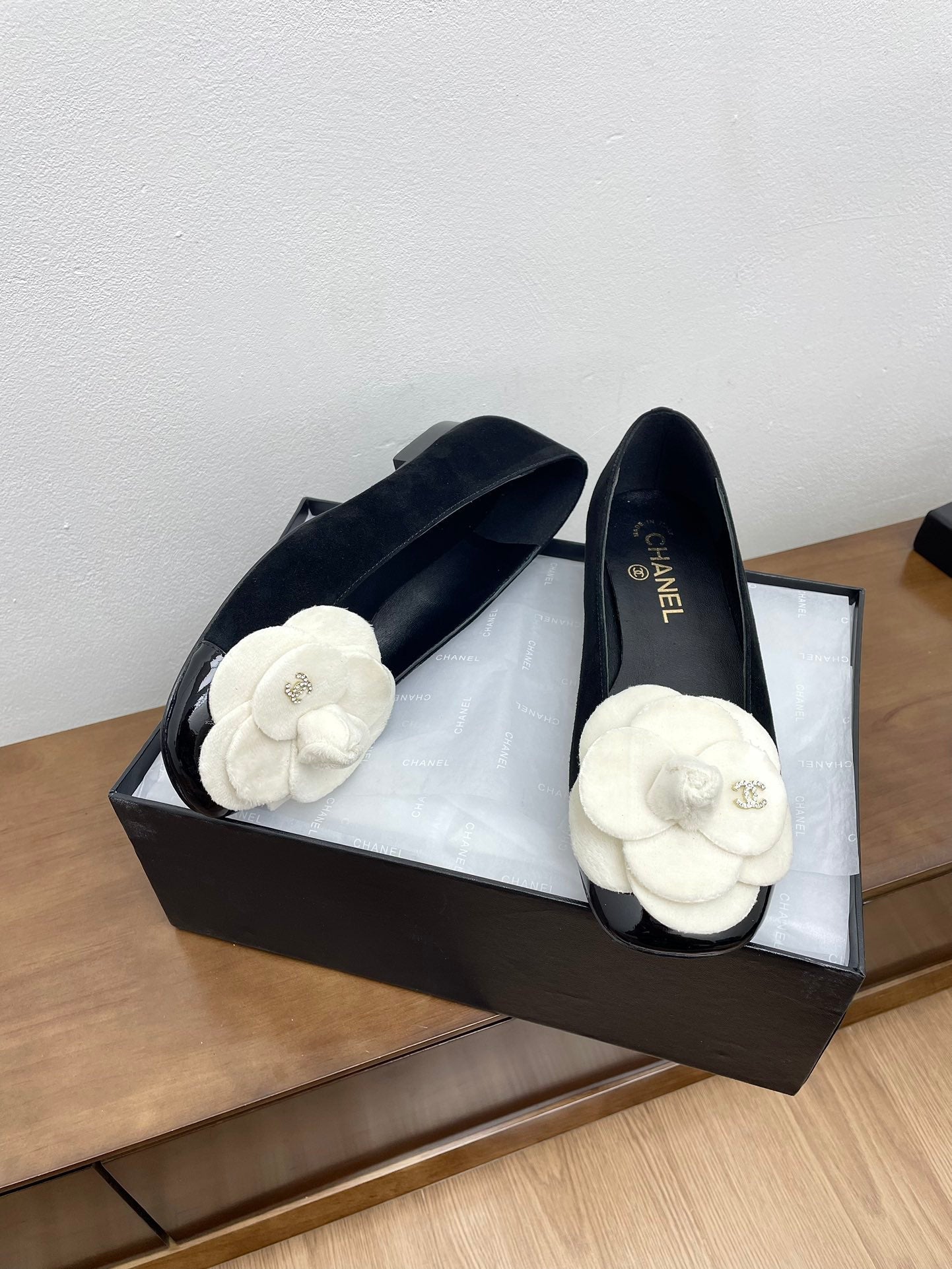 CHANEL Ballet Flats Black With Camellia White Suede