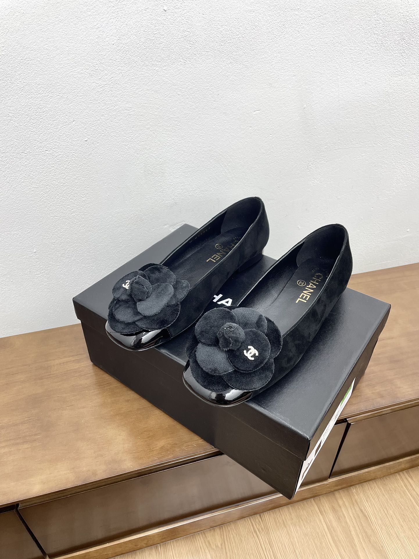 CHANEL Ballet Flats Black With Camellia Black Suede