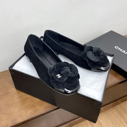 CHANEL Ballet Flats Black With Camellia Black Suede