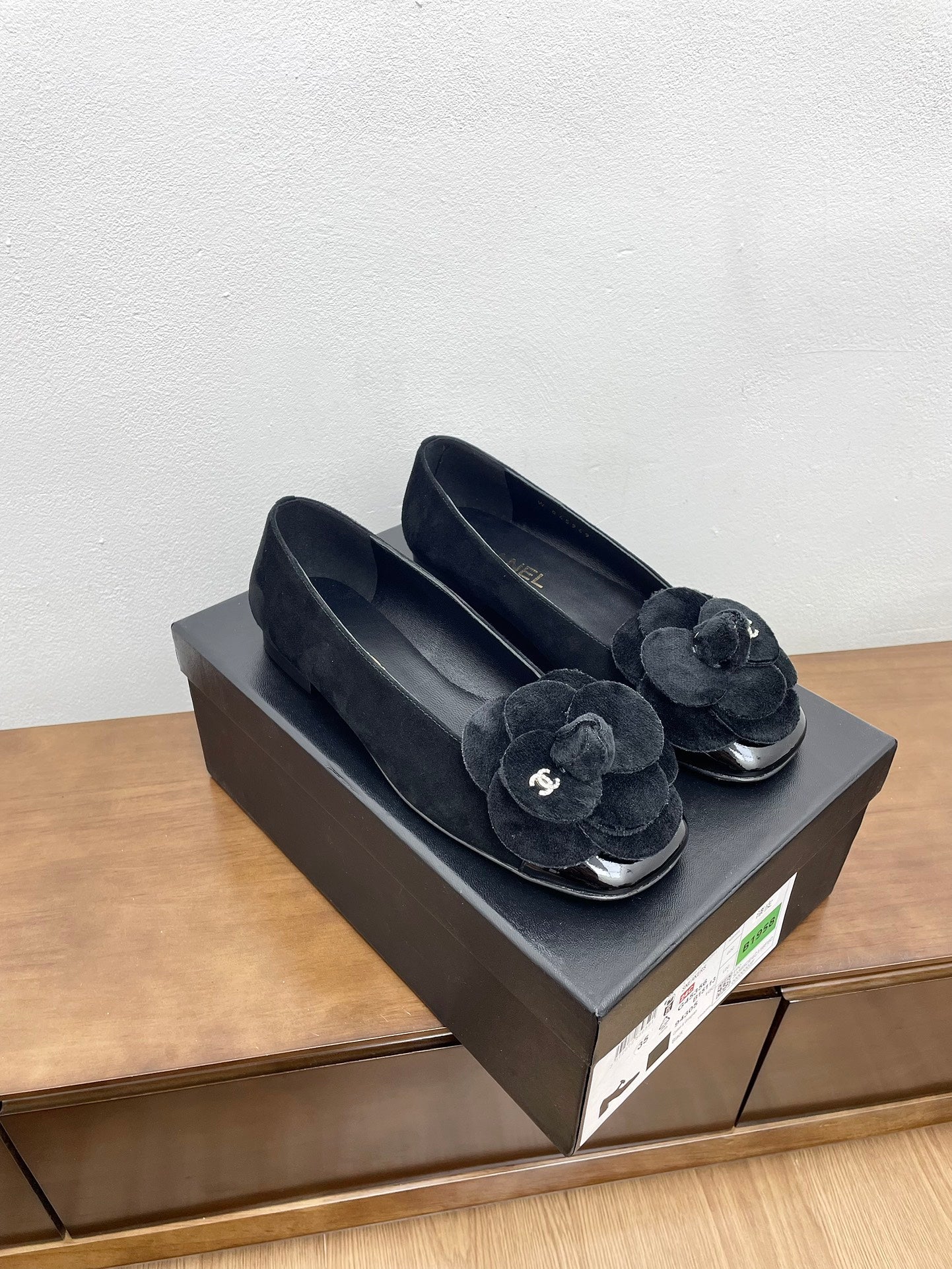 CHANEL Ballet Flats Black With Camellia Black Suede