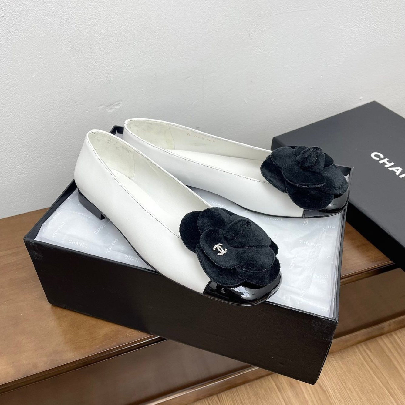 CHANEL Ballet Flats White With Camellia Black Lambskin