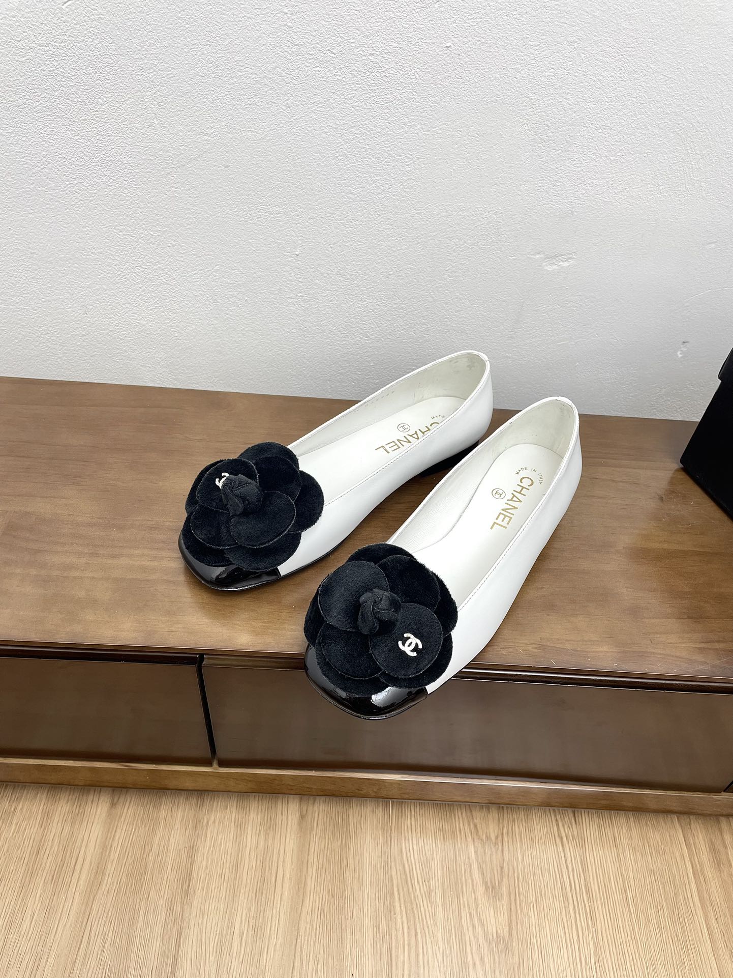 CHANEL Ballet Flats White With Camellia Black Lambskin