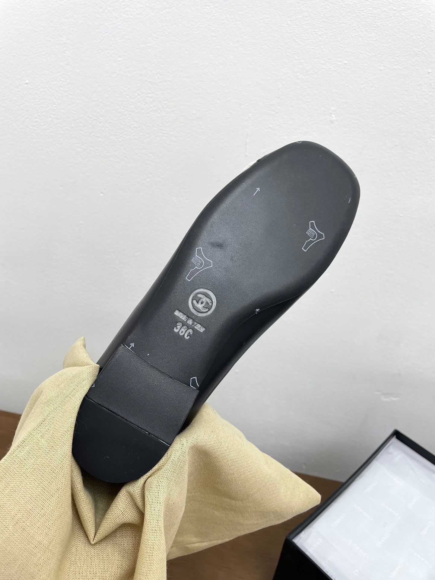 CHANEL Ballet Flats Black With Camellia White Lambskin