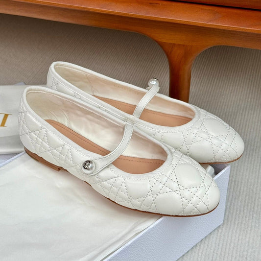 DIOR ballet flat white lambskin mop middle