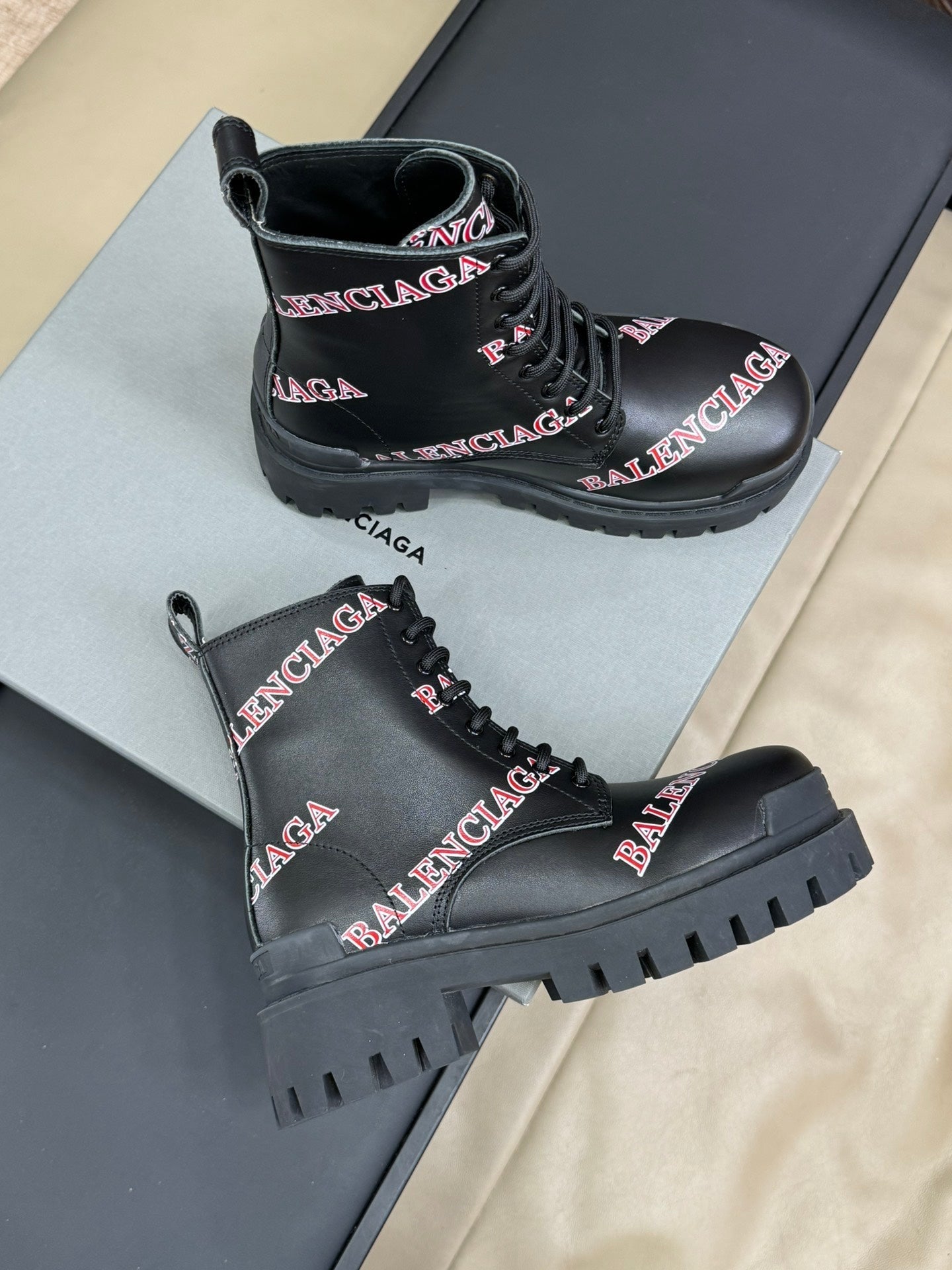Balanciaga CHUNKY BOOTS IN BLACK SMOOTH CALFSKIN RED LOGO PRINT