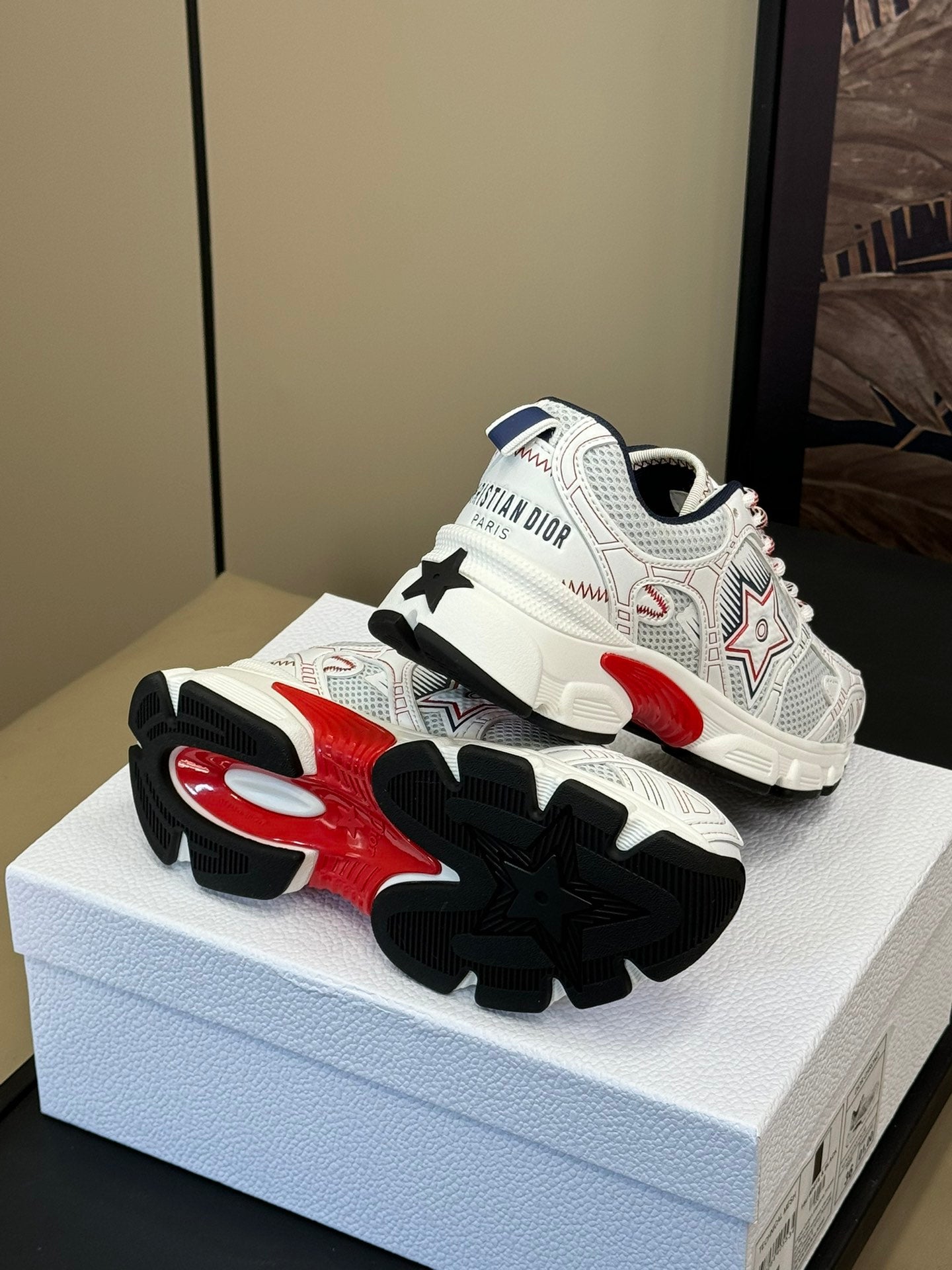 DIOR Chrono Sneaker White Mix Red Mesh Fabric 992629
