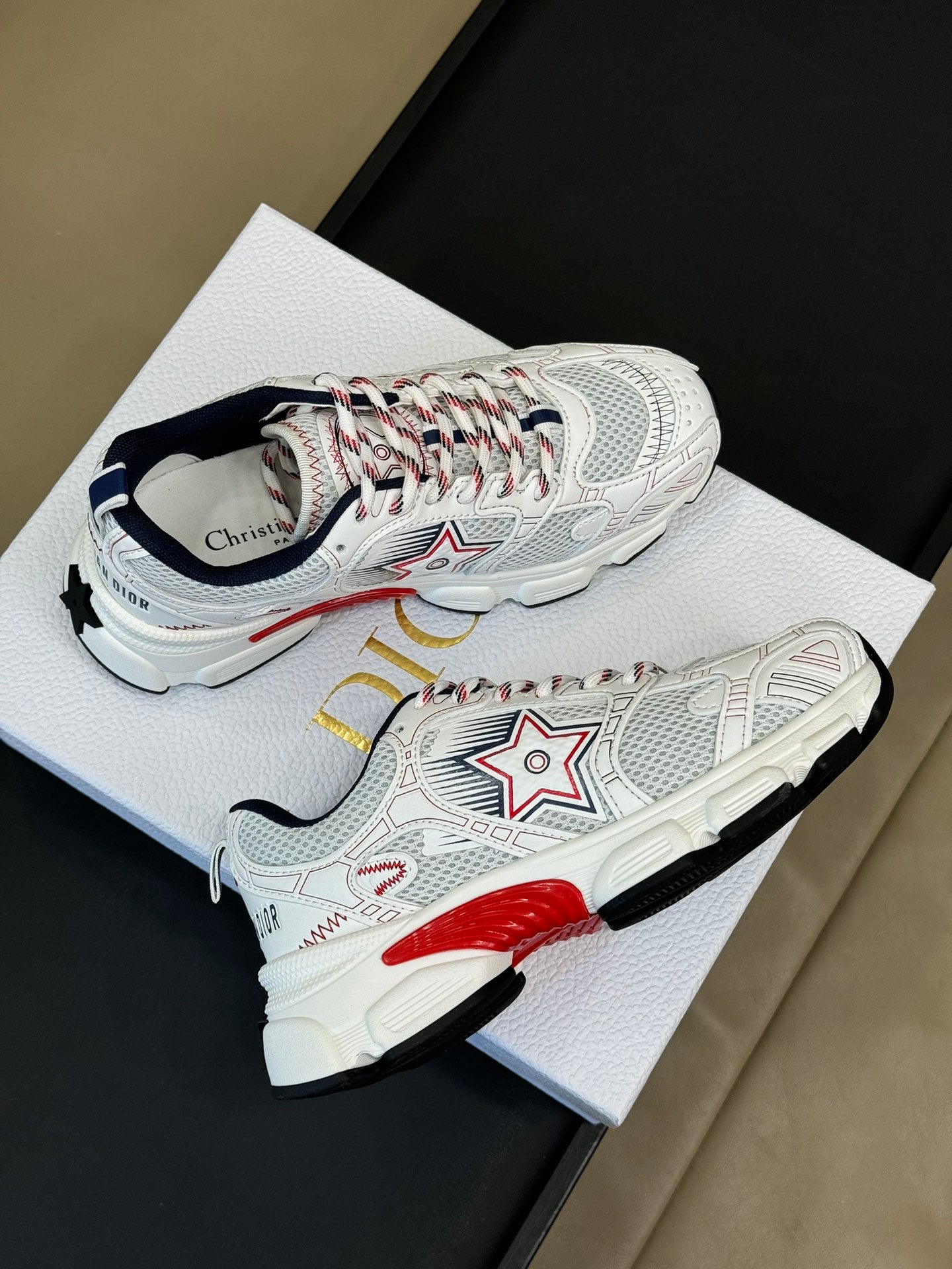 DIOR Chrono Sneaker White Mix Red Mesh Fabric 992629
