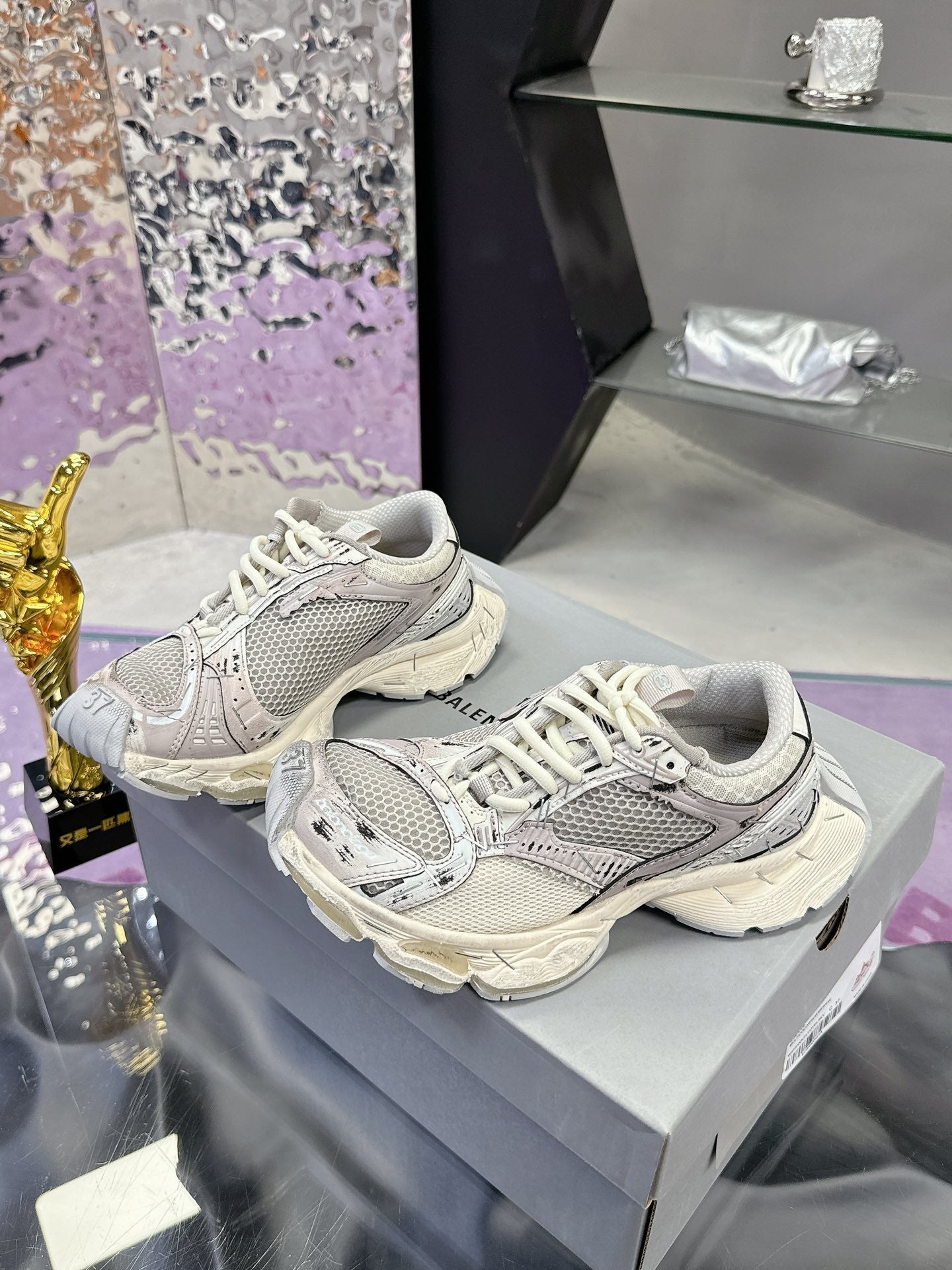 Balanciaga STAPLER SNEAKER IN BEIGE AND GREY POLYURETHANE AND POLYESTER