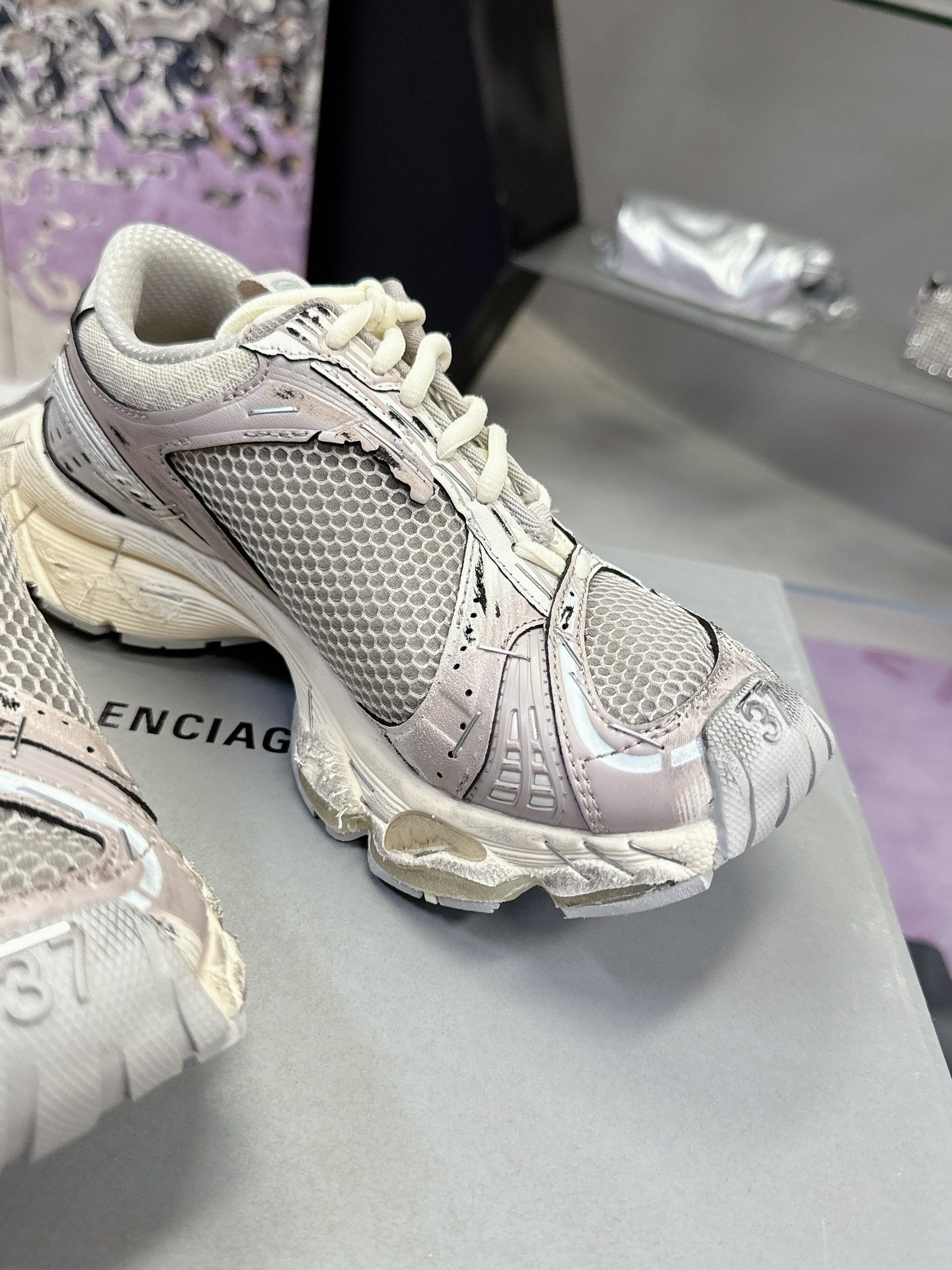 Balanciaga STAPLER SNEAKER IN BEIGE AND GREY POLYURETHANE AND POLYESTER