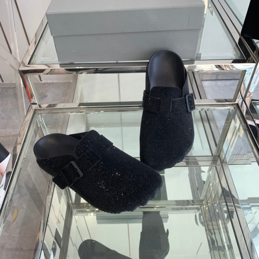 Balanciaga BIRKENSTOCK CLOG ATTACHED RHINESTONES IN BLACK CALFSKIN