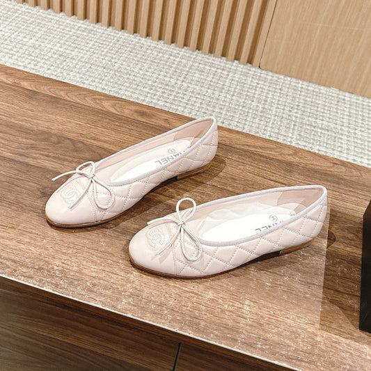 CHANEL ballet flat powder pink quilted lambskin