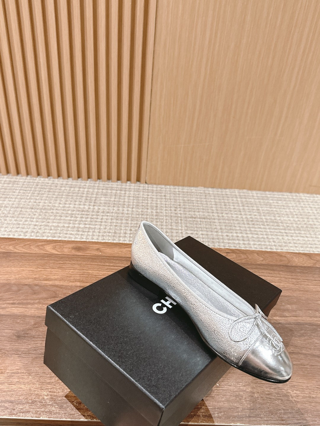 CHANEL ballet flat silver metalic calfskin