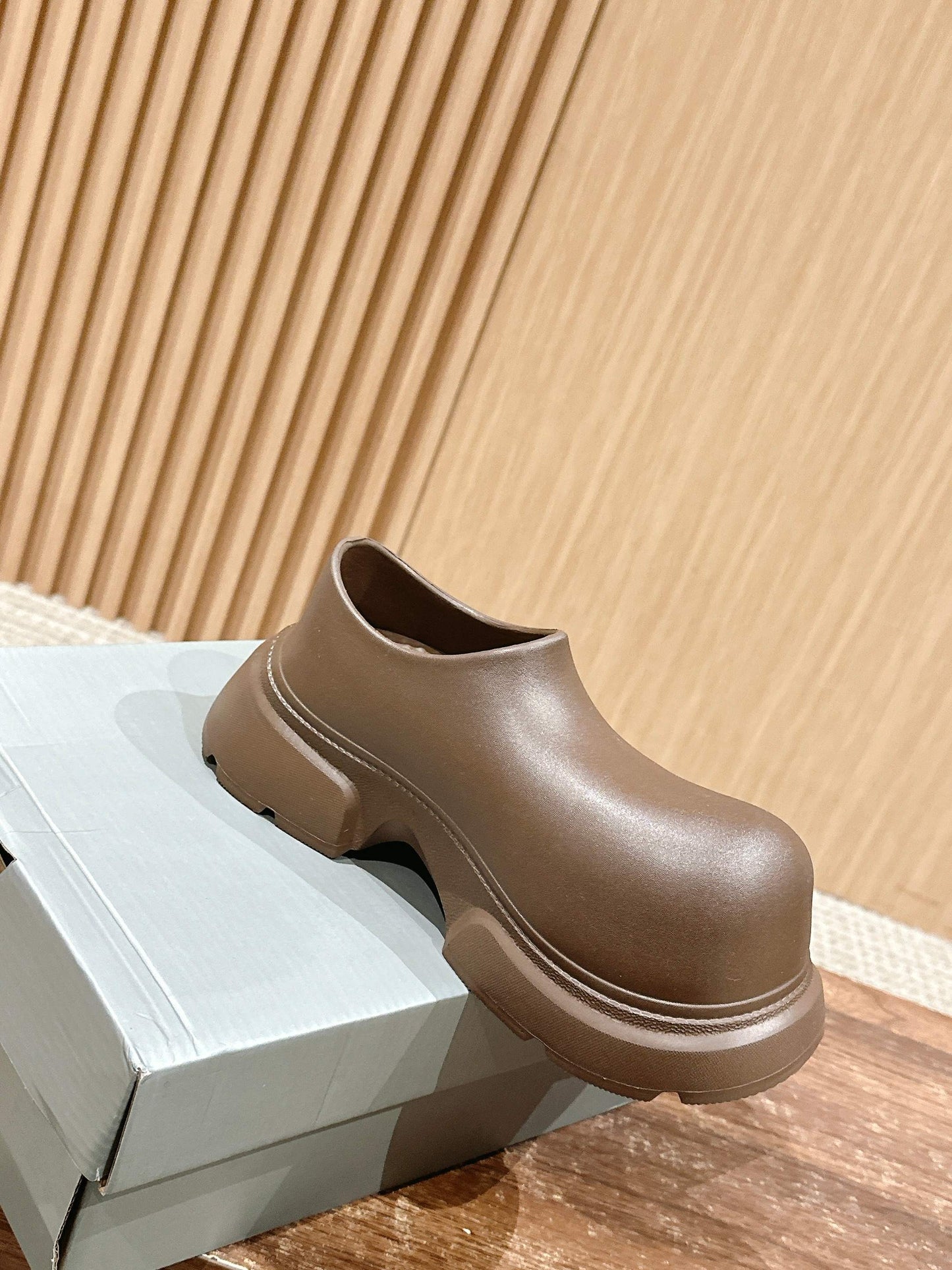 Balanciaga GRAFFITI THICK-SOLED CHEF SHOES IN BROWN RUBBER