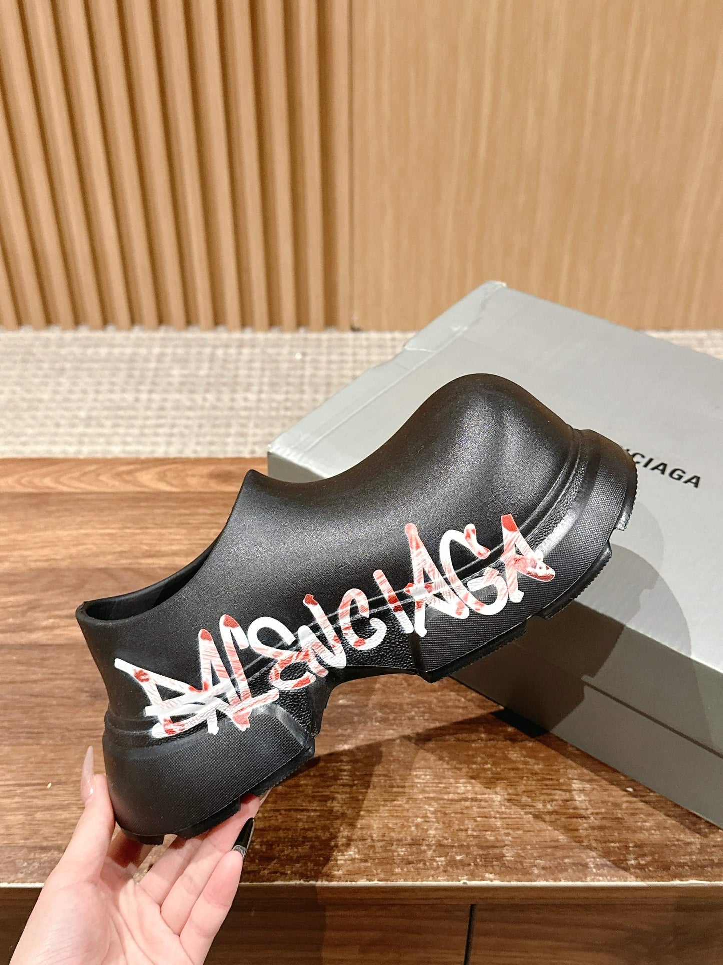 Balanciaga GRAFFITI THICK-SOLED CHEF SHOES IN BLACK RUBBER