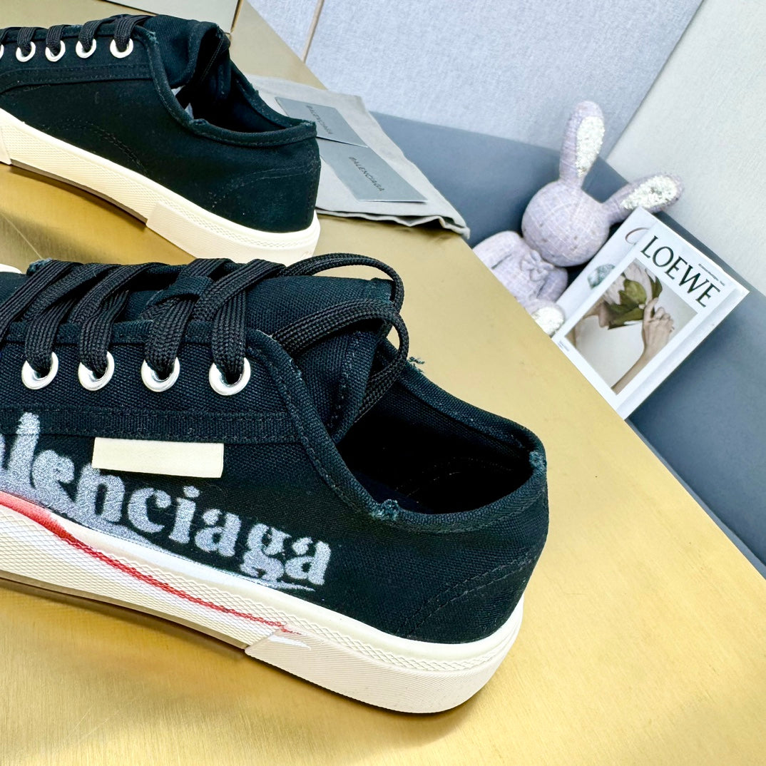 Balanciaga SNEAKERS IN BLACK CANVAS GRAFFITI LOGO