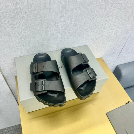 Balanciaga BIRKENSTOCK SLIPPERS IN BLACK CALFSKIN