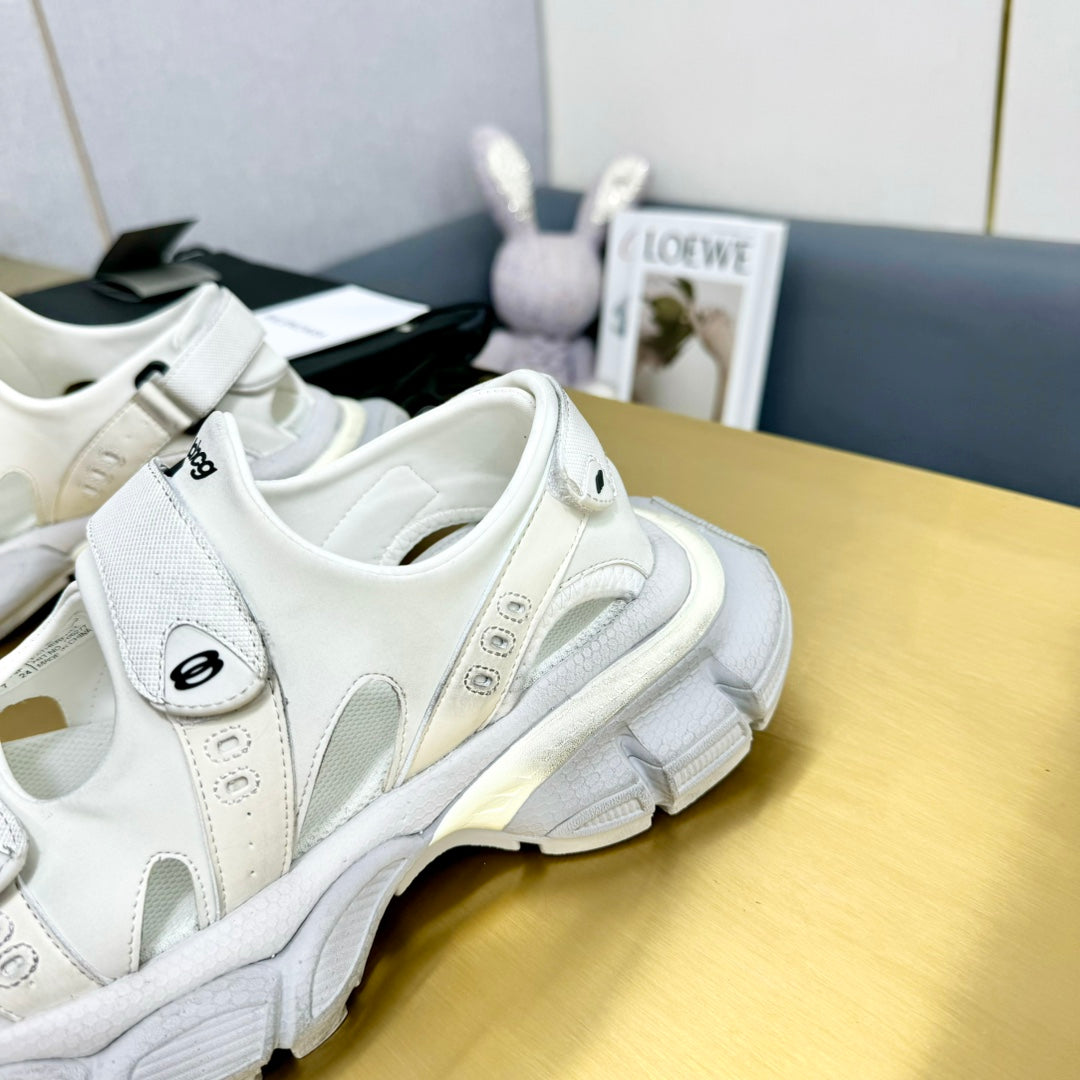 Balanciaga 3XL SPORTY SANDALS IN WHITE POLYURETHANE, POLYESTER AND TPU