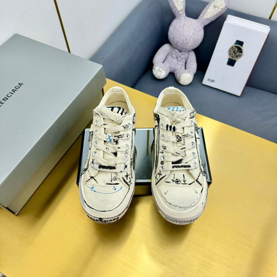 Balanciaga SKETCH SNEAKERS IN BEIGE CANVAS