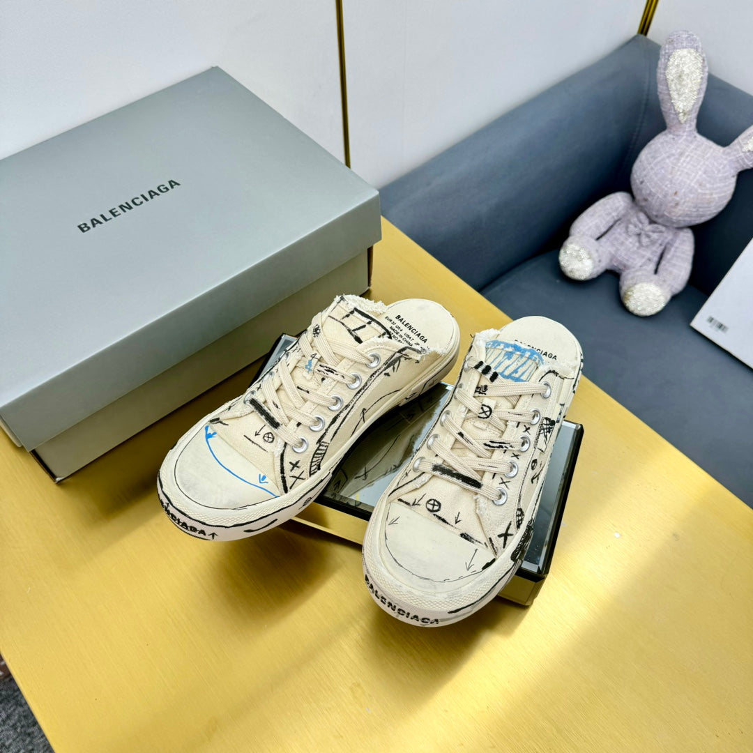 Balanciaga SKETCH SNEAKER MULES IN BEIGE CANVAS