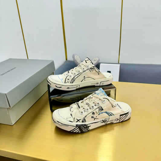 Balanciaga SKETCH SNEAKER MULES IN BEIGE CANVAS