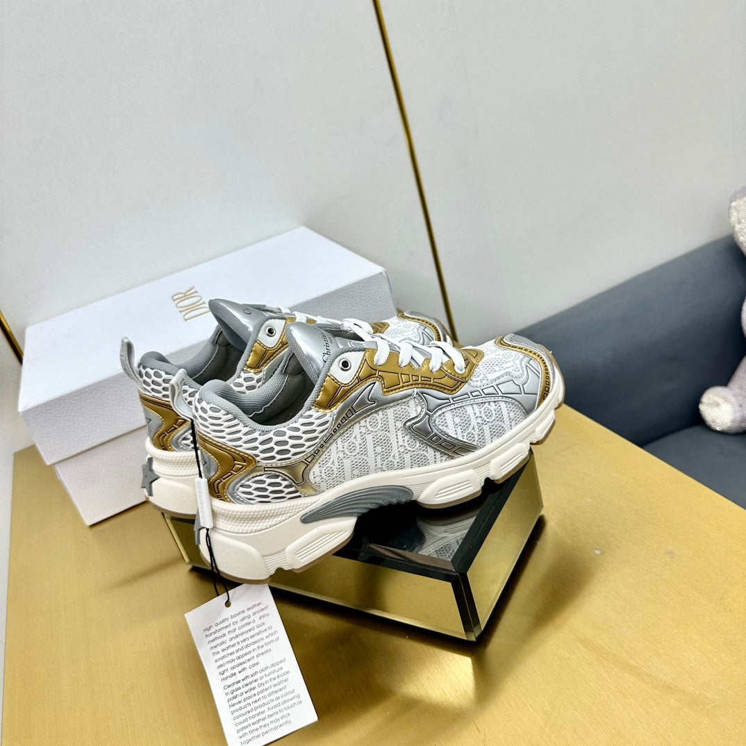 DIOR Chrono Sneaker 40mm In Gold Mesh Fabric  994578