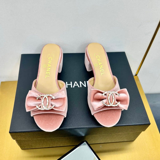 CHANEL 25 Mid Heel Mules Tea Rose Pink Velvet 238480