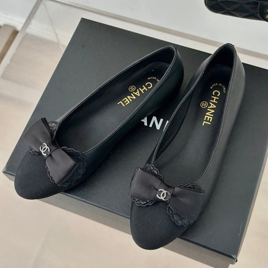 CHANEL Ballet Flats Black With Bow Lambskin