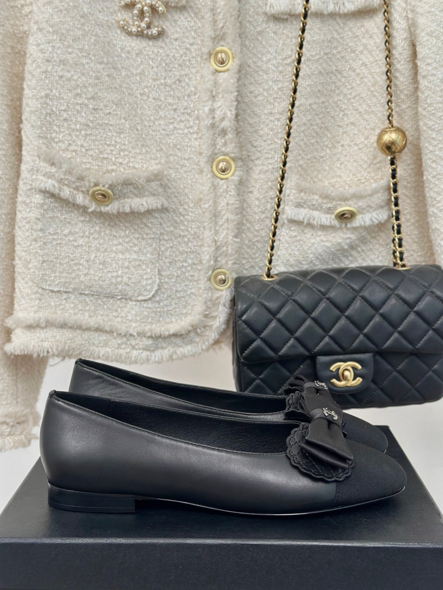 CHANEL Ballet Flats Black With Bow Lambskin