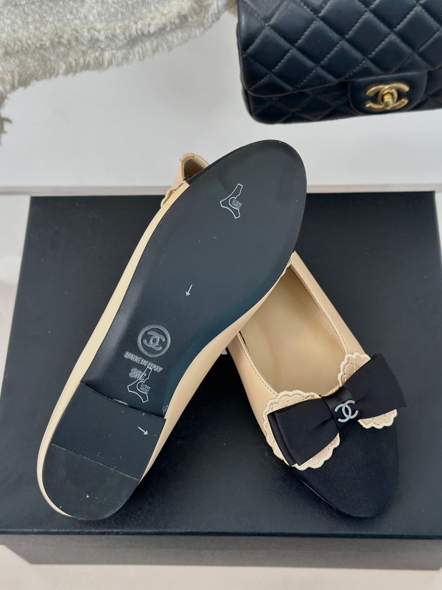 CHANEL Ballet Flats Beige With Bow Lambskin