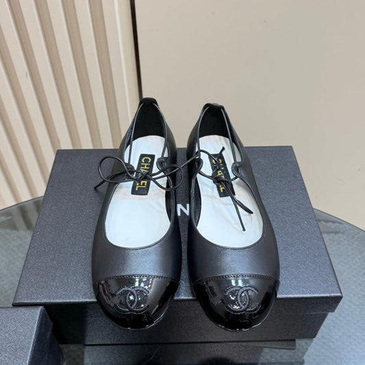 CHANEL 25 Mary Jane Flat Black Leather with Patent Leather 239410