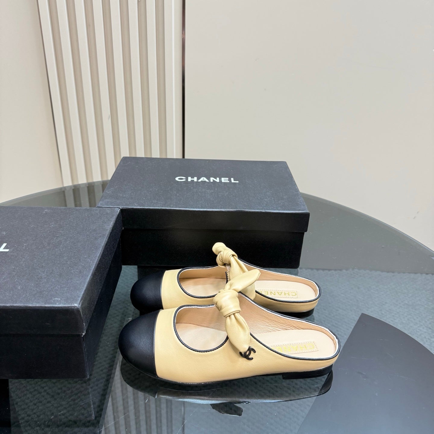 CHANEL 25 Mule Flat Yellow Pastel Sheepskin 239416