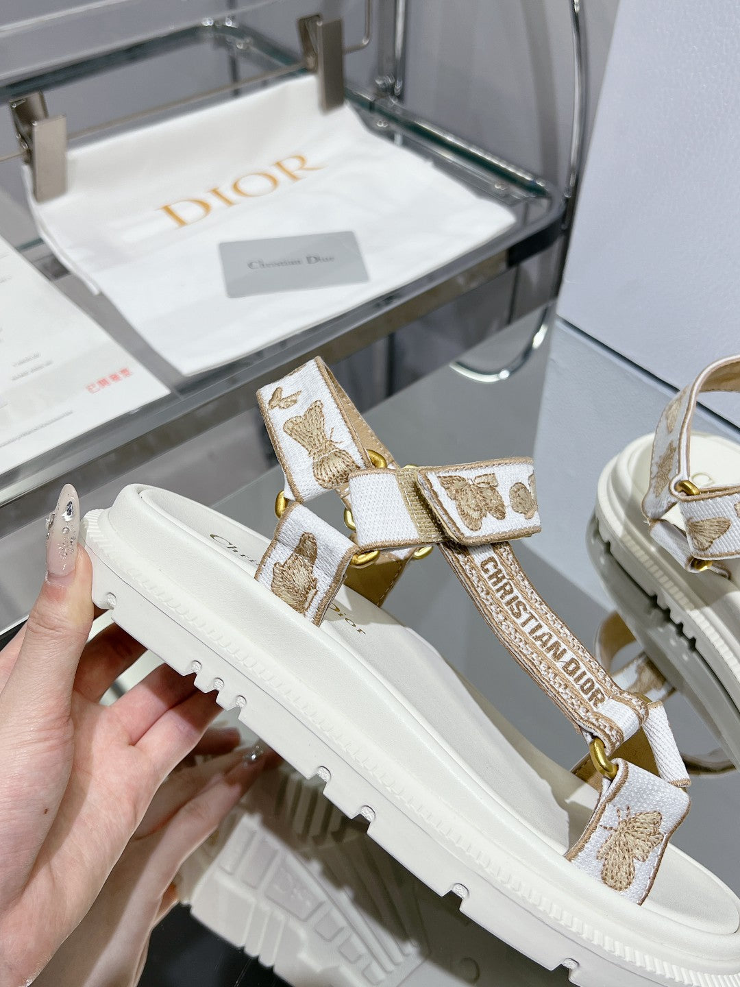 DIOR D-Wave Sandal In Dark Beige Mix White Cowhide 100757