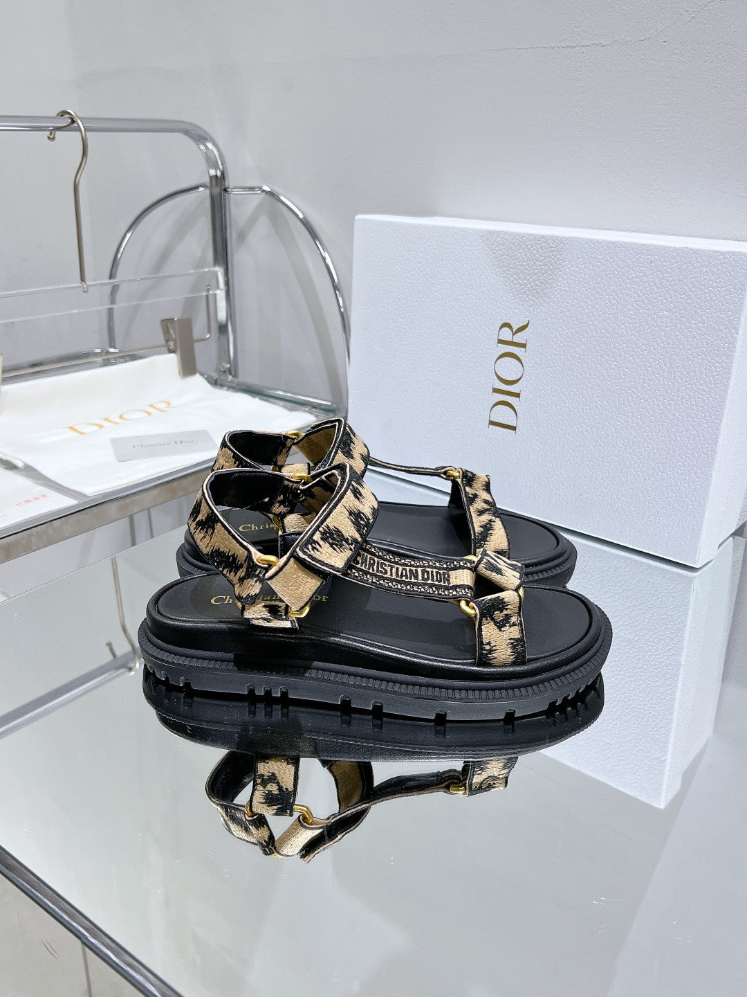 DIOR D-Wave Sandal In Drak Beige Black Cowhide 100765