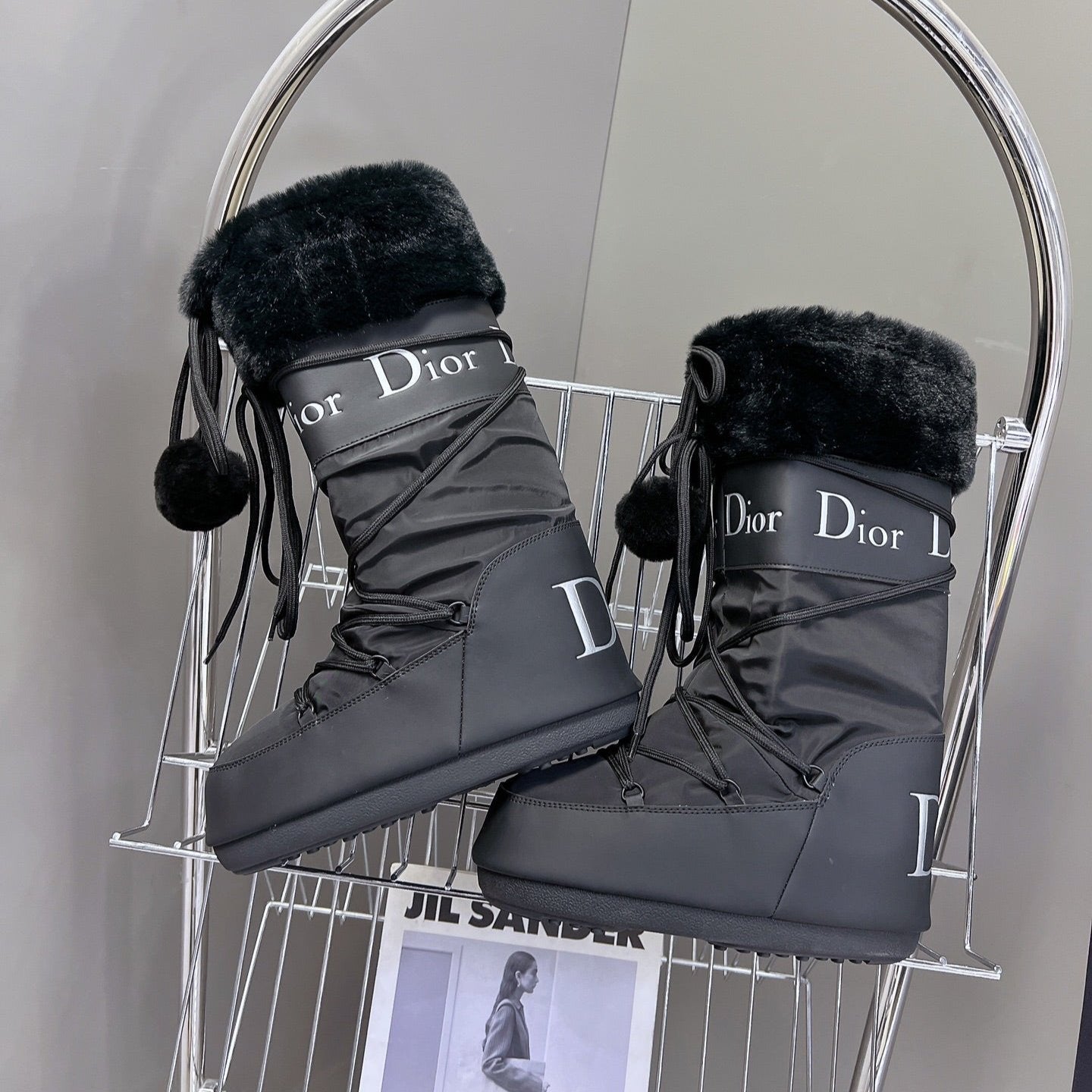 DIOR Short Boots 60mm In Black Cowhide With Feather 989723