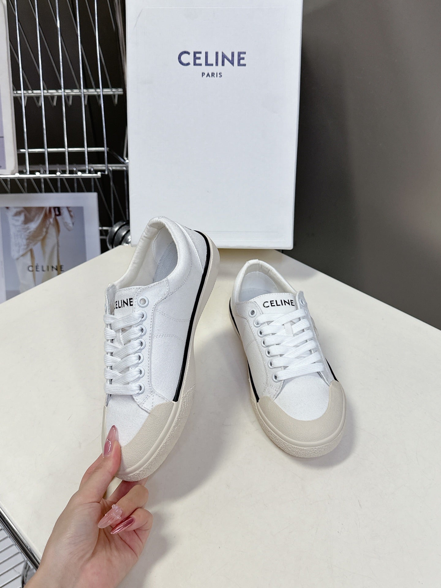 Celine CELINE 25 Sneaker White Beige Canvas 285970
