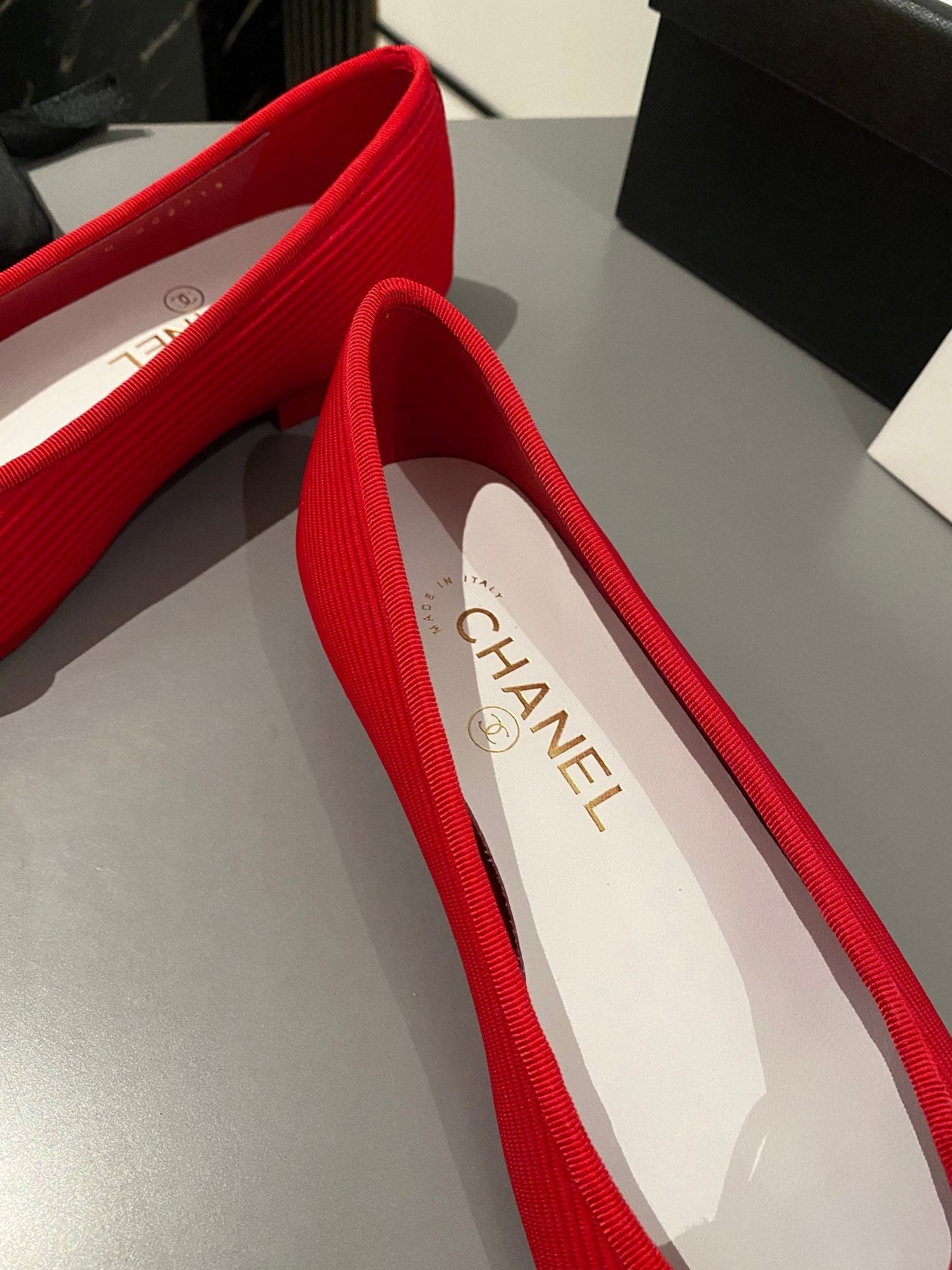CHANEL ballet flat red embroidered fabric