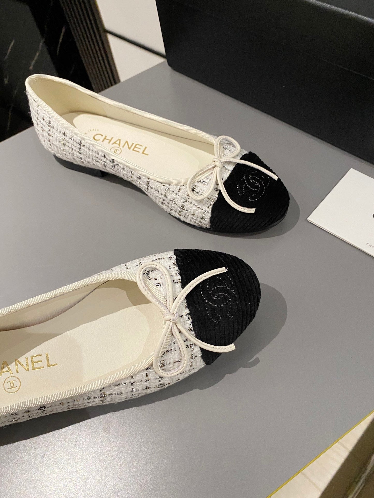 CHANEL ballet flat white brown tweed black velvet