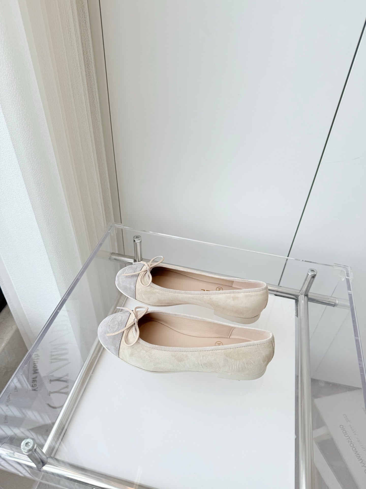 CHANEL Ballet Flat Beige Suede 238765